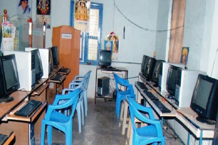 Aadi Lakshmi College of Education campus in Pithapuram, Andhra Pradesh, India — photo 2