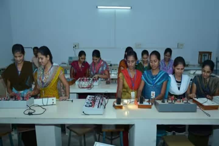 Nagarjuna Degree College for Women campus in Kadapa, Andhra Pradesh, India — photo 4