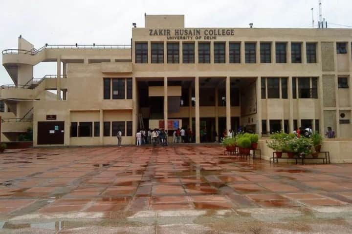 Zakir Husain Delhi College campus in New Delhi, Delhi, India — photo 1
