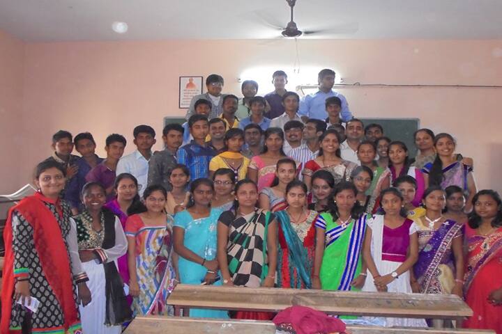 Smt GN Pandya Commerce and Science College campus in Surat, Gujarat, India — photo 5