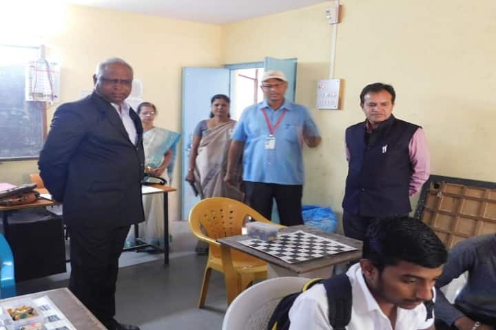 Krantiagrani GD Bapu Lad Mahavidyalaya campus in Sangli, Maharashtra, India — photo 2