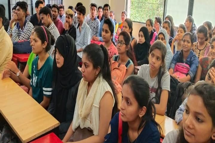 Dr DY Patil College of Computer and Business Studies campus in Pimpri-Chinchwad, Maharashtra, India — photo 4