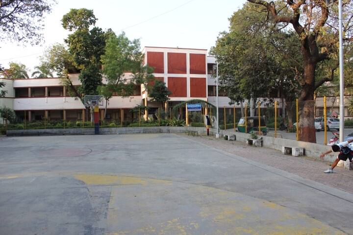 Sarvajanik College of Commerce and Computer Application campus in Surat, Gujarat, India — photo 5