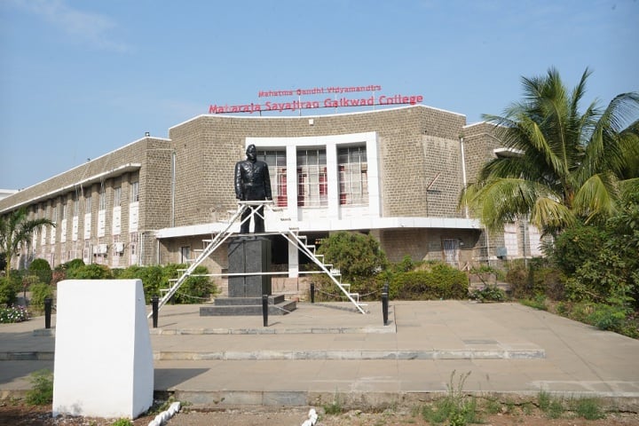 Mahatma Gandhi Vidyamandir's Maharaja Sayajirao Gaikwad Arts Science and Commerce College campus in Malegaon, Maharashtra, India — photo 2