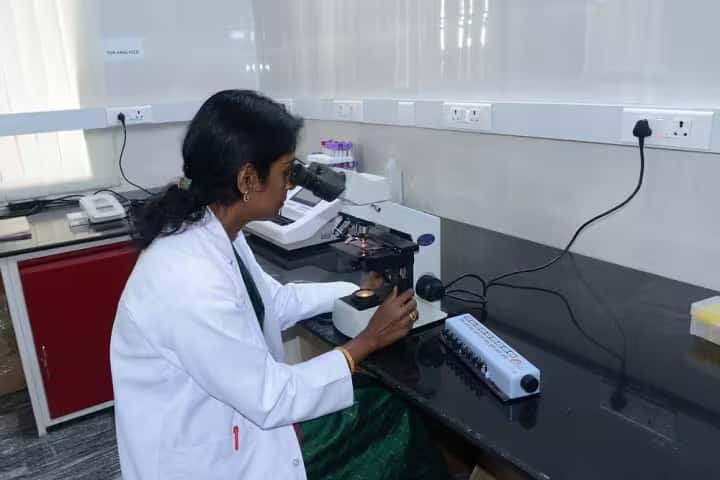St Peter's Medical College Hospital and Research Institute campus in Hosur, Tamil Nadu, India — photo 4