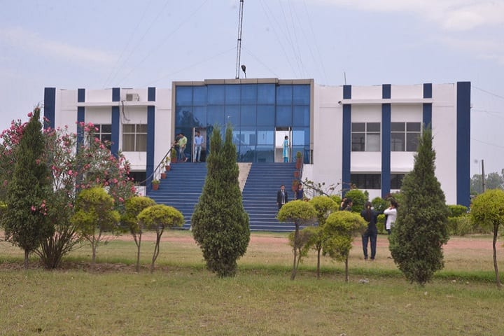 Dreams College of Polytechnic campus in Saharanpur, Uttar Pradesh, India — photo 1