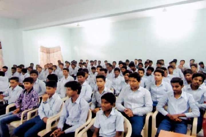 Sree Visvesvaraya Polytechnic campus in Mahabubnagar, Telangana, India — photo 2