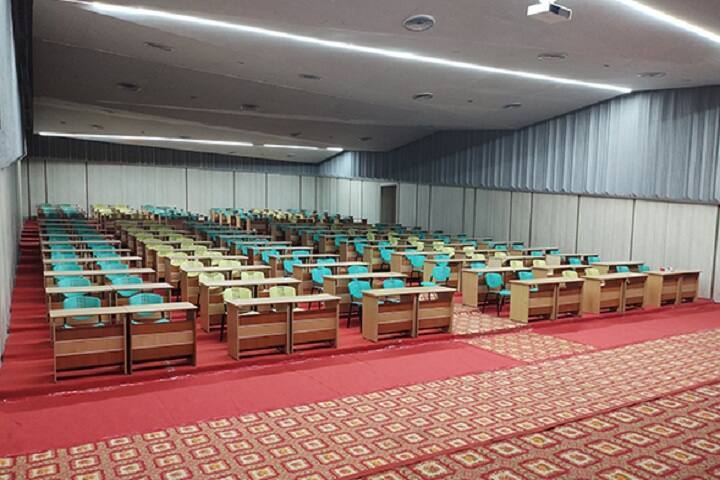 Srinivasan Medical College and Hospital campus in Tiruchirappalli, Tamil Nadu, India — photo 4