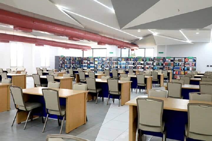 Srinivasan Medical College and Hospital campus in Tiruchirappalli, Tamil Nadu, India — photo 5