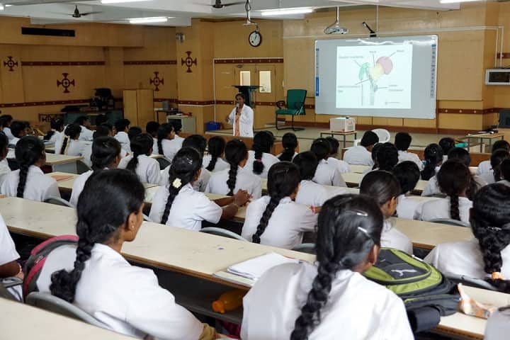 Thai Moogambigai Dental College and Hospital campus in Chennai, Tamil Nadu, India — photo 2