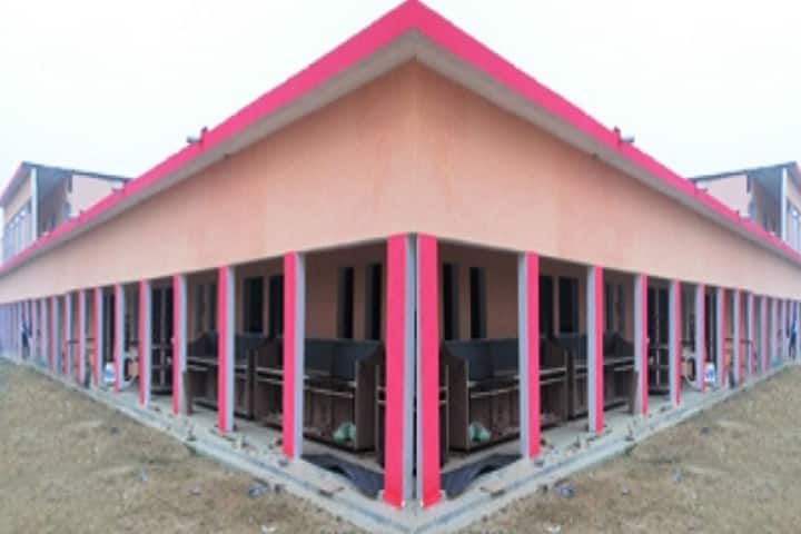 Kargil Sahid Lalmani Yadav Mahavidyalaya campus in Allahabad, Uttar Pradesh, India — photo 1