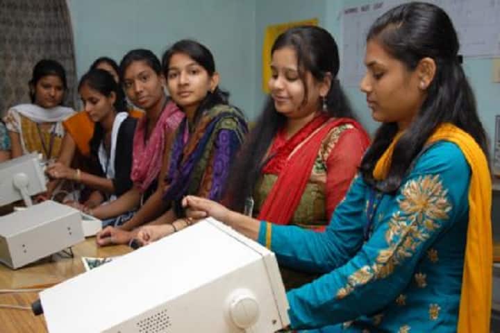 Siddhartha Women's Degree College campus in Balapur, Telangana, India — photo 3
