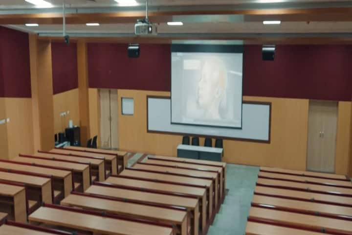 PSP Medical College Hospital and Research Institute campus in Kancheepuram, Tamil Nadu, India — photo 4