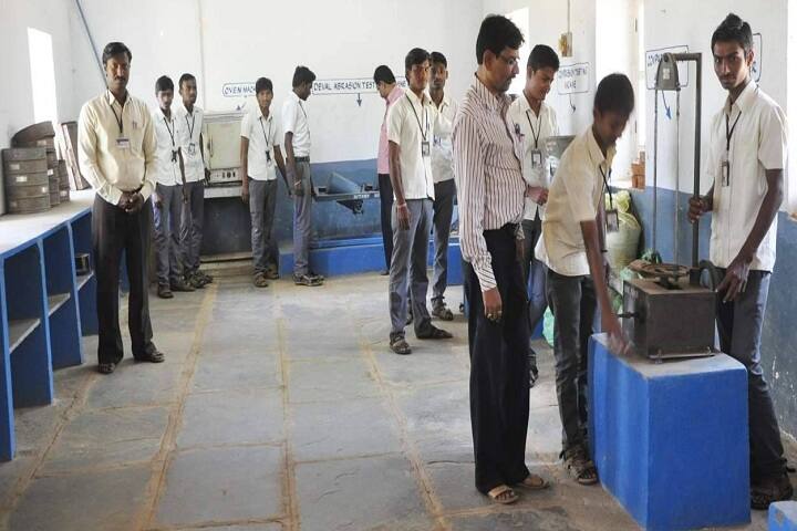 Dr GS Melkote Rural Polytechnic campus in Koppal, Karnataka, India — photo 3