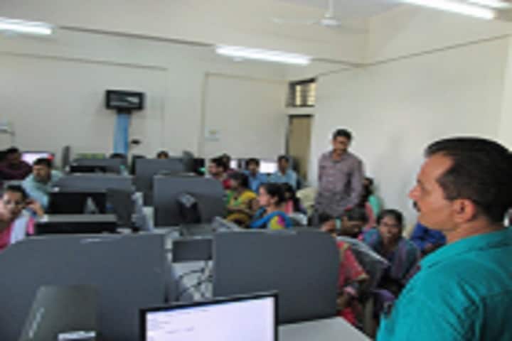 Shree Ramba District Institute of Education and Training campus in Porbandar, Gujarat, India — photo 2