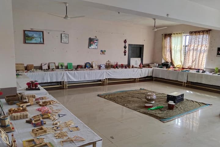 Omkar College of Nursing campus in Guna, Madhya Pradesh, India — photo 4