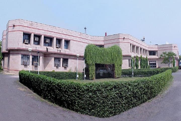 Lok Nayak Jayaprakash Narayan National Institute of Criminology and Forensic Science campus in New Delhi, Delhi, India — photo 1
