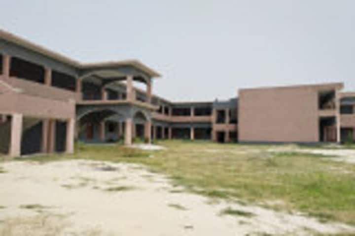Kumar Parmarth Baba Govind Mahavidyalaya campus in Mau, Uttar Pradesh, India — photo 2