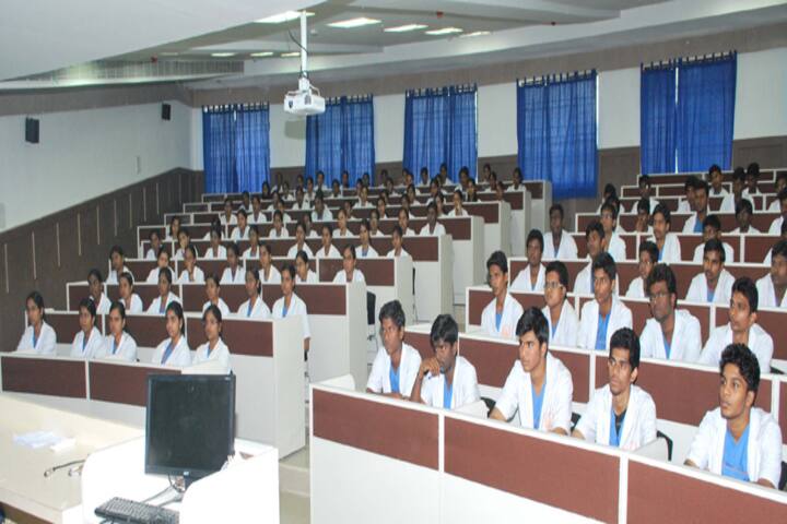 Madha Medical College and Research Institute campus in Chennai, Tamil Nadu, India — photo 6