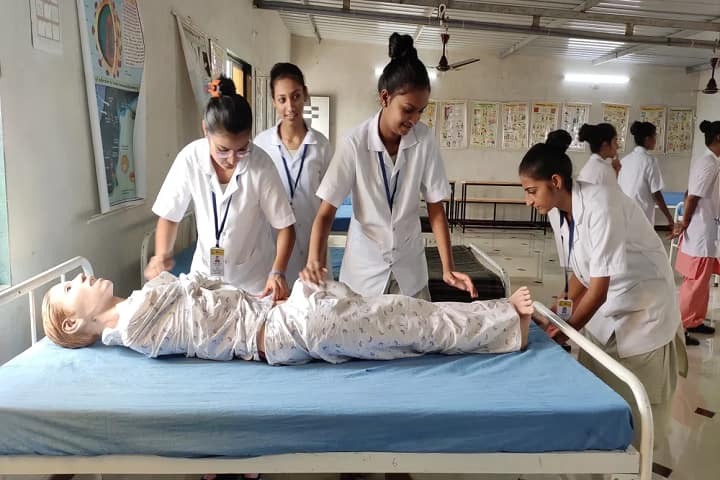 Shagun Institute of Nursing campus in Jamnagar, Gujarat, India — photo 1