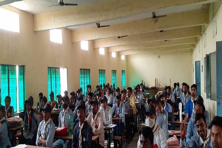 Mahadev Mahavidyalaya campus in Mau, Uttar Pradesh, India — photo 5