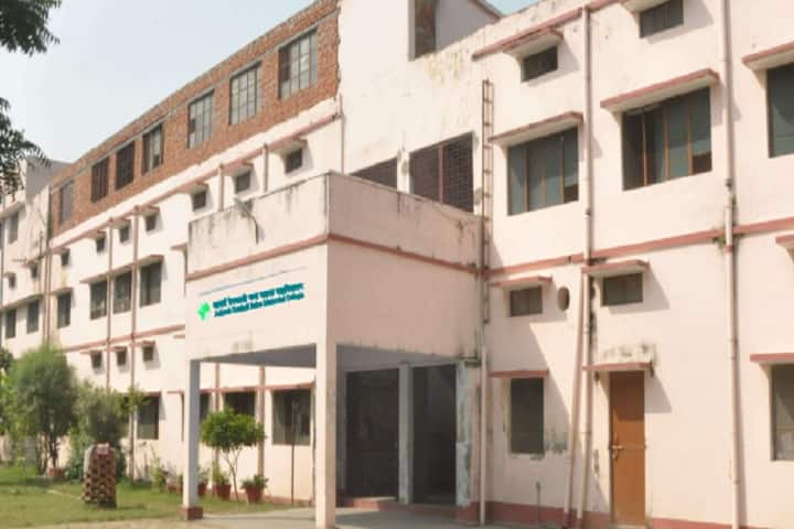 Adarsh Devkali Baba Smarak Mahavidyalaya campus in Azamgarh, Uttar Pradesh, India — photo 1
