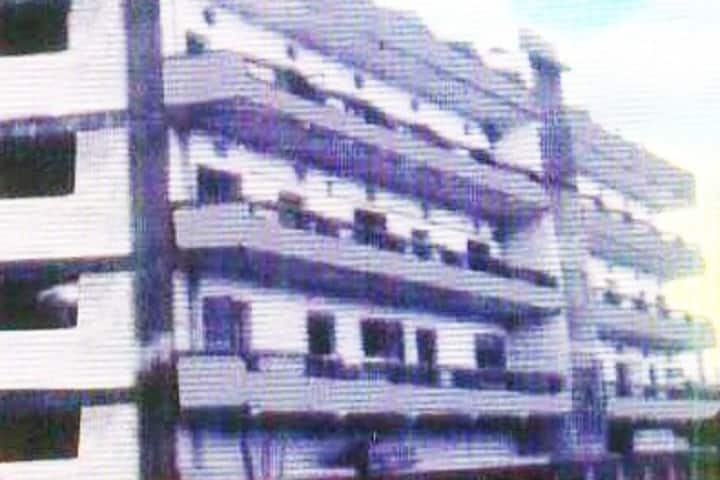 Umme Salma Girls Arts and Science College campus in Nagpur, Maharashtra, India — photo 1