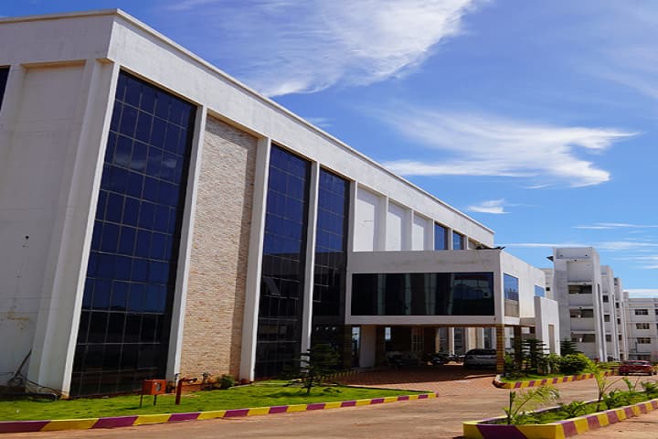 Kanyakumari Medical Mission Research Center and Hospital campus in Kanyakumari, Tamil Nadu, India — photo 1