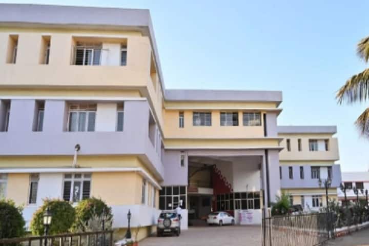Kasturi Shikshan Sanstha's College of Arts campus in Pune, Maharashtra, India — photo 1