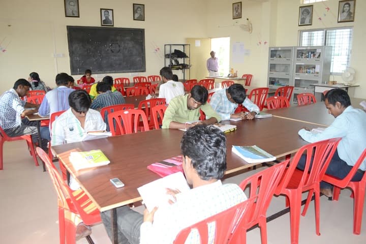 Dr Ambedkar College of Social Work campus in Wardha, Maharashtra, India — photo 5