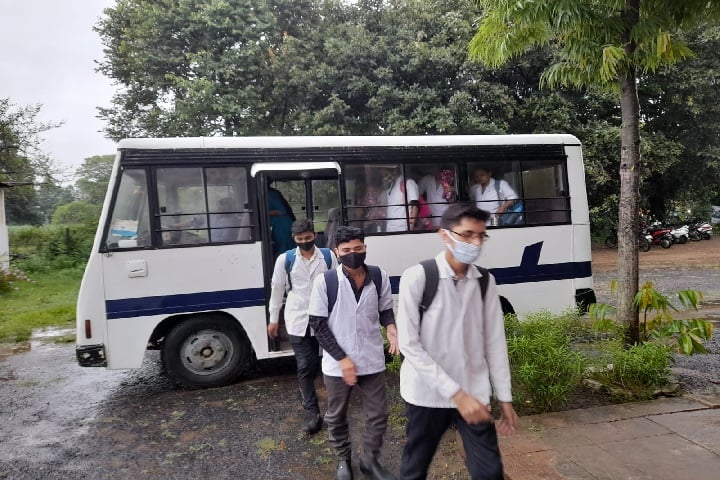 Om Ayurvedic Medical College and Hospital campus in Betul, Madhya Pradesh, India — photo 3