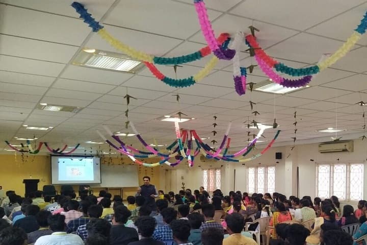 SMK Fomra College of Arts and Science campus in Chennai, Tamil Nadu, India — photo 5