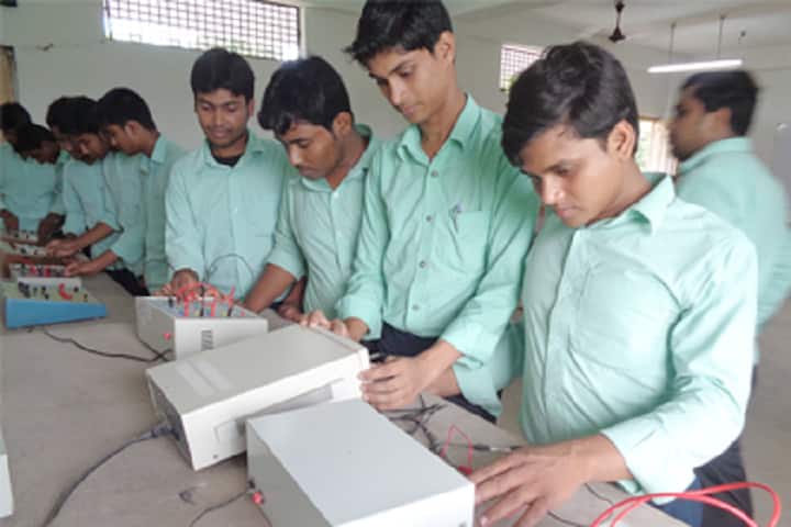 Discovery Institute of Polytechnic campus in Murshidabad, West Bengal, India — photo 3
