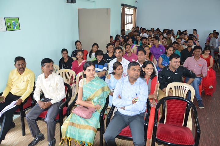 Pune Vidyarthi Griha's Shriram Sadashiv Dhamankar College of Commerce campus in Nashik, Maharashtra, India — photo 2