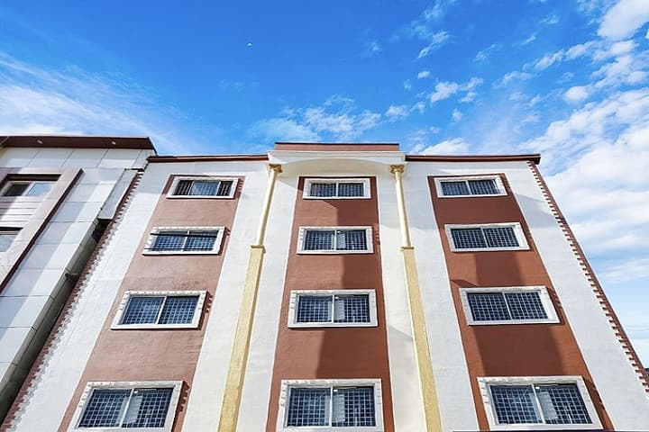 Charan's Degree College campus in Bengaluru, Karnataka, India — photo 1