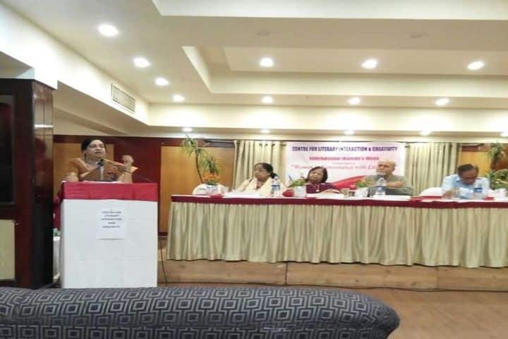 Dr Panjabrao Deshmukh Arts and Commerce Evening College campus in Nagpur, Maharashtra, India — photo 2