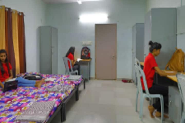 School of Physiotherapy campus in Rajkot, Gujarat, India — photo 3