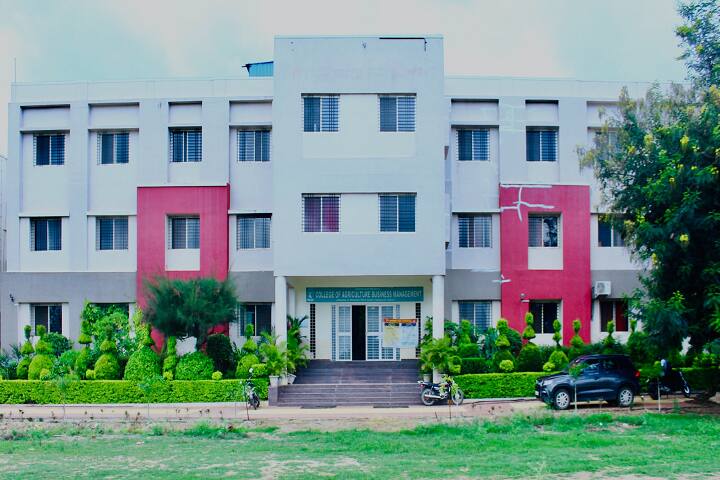 Gramonnati Mandal's College of Agriculture Business Management, Narayangaon campus in Narayangaon, Maharashtra, India