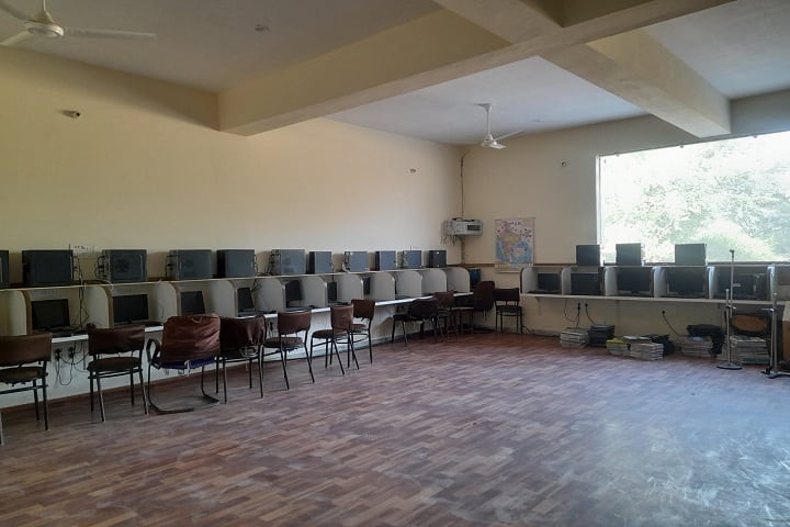 SBN Mahavidyalaya campus in Sikar, Rajasthan, India — photo 1
