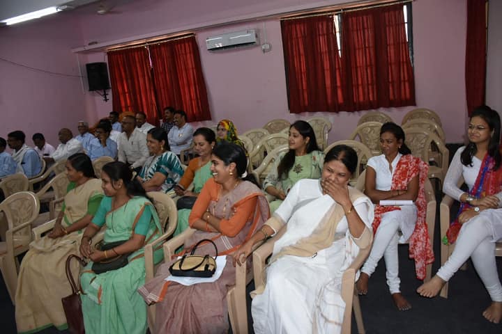 Late Sow Kamaltai Jamkar Mahila Mahavidyalaya campus in Parbhani, Maharashtra, India — photo 2