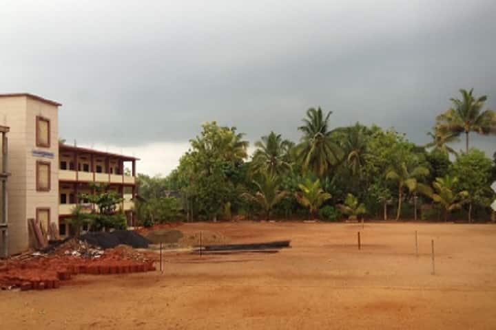 Padmashri Babasaheb Vengurlekar Mahavidyalaya campus in Sindhudurg, Maharashtra, India — photo 2