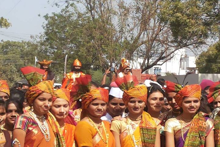 Smt Pushpatai Hiray Arts Science and Commerce Mahila Mahavidyalaya campus in Malegaon, Maharashtra, India — photo 4