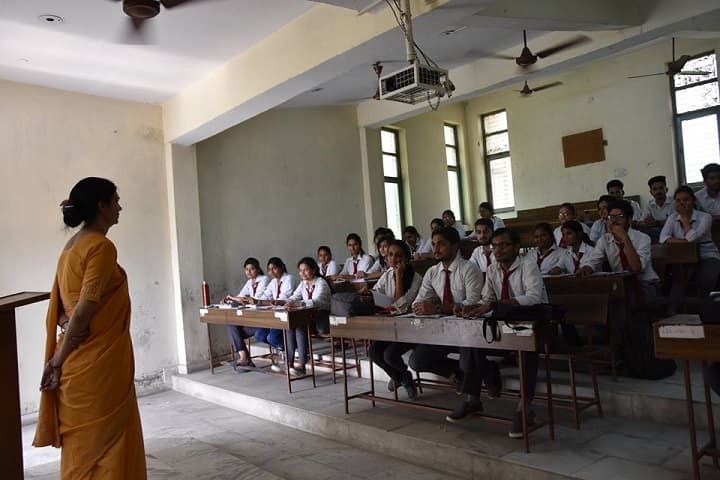 Raj Kumar Goel Institute of Technology and Management campus in Ghaziabad, Uttar Pradesh, India — photo 2