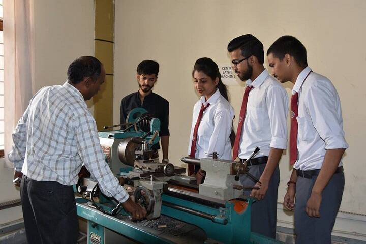 Raj Kumar Goel Institute of Technology and Management campus in Ghaziabad, Uttar Pradesh, India — photo 6