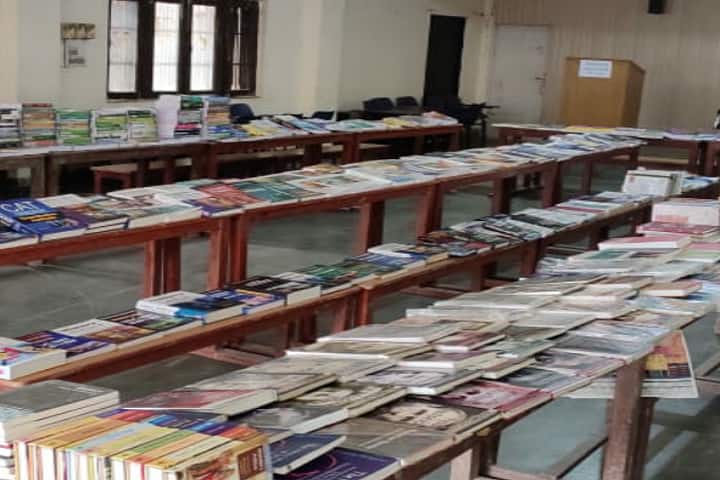 Pt Jawahar Lal Nehru Government College campus in Faridabad, Haryana, India — photo 2
