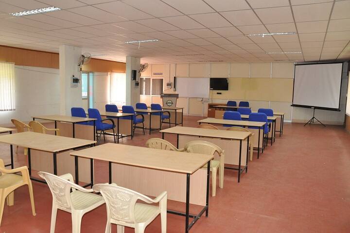 Government Erode Medical College and Hospital campus in Perundurai, Tamil Nadu, India — photo 4