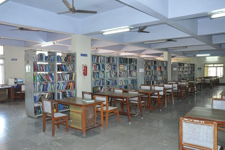 Government Erode Medical College and Hospital campus in Perundurai, Tamil Nadu, India — photo 6