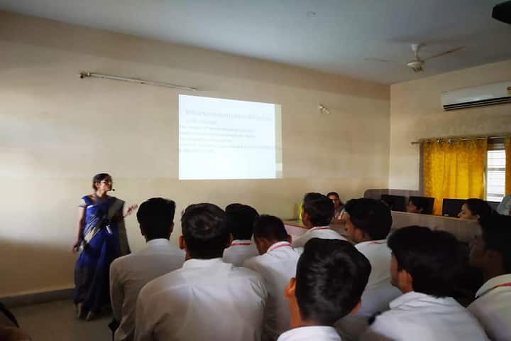 KML Vatsalya College campus in Vidisha, Madhya Pradesh, India — photo 2