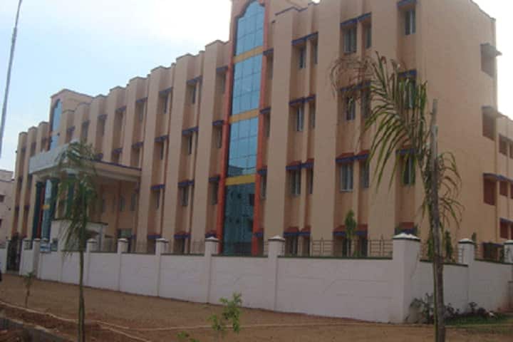 Government Dharamapuri Medical College campus in Dharmapuri, Tamil Nadu, India — photo 3