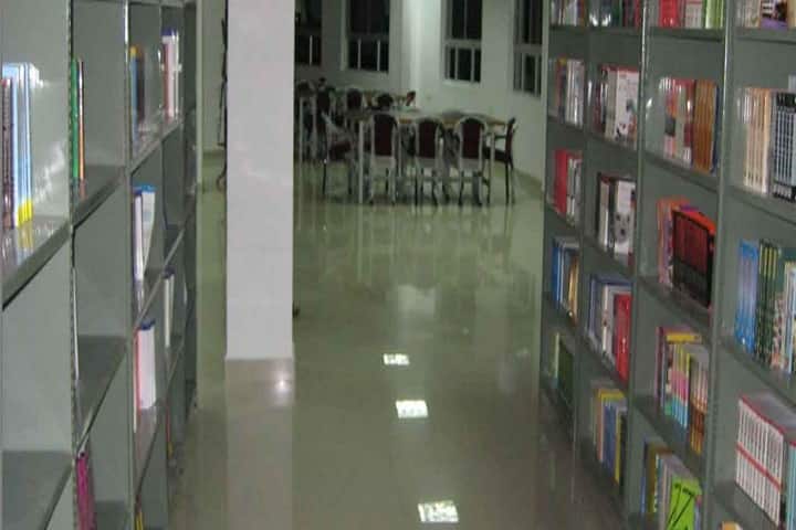 HLY Degree College campus in Lucknow, Uttar Pradesh, India — photo 2
